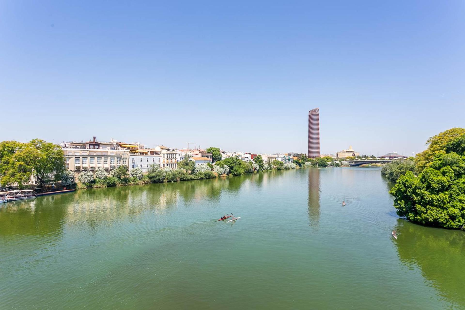 Sunterrace Loft-Triana'S Star, 10' From City Center! Sevilla Kültér fotó